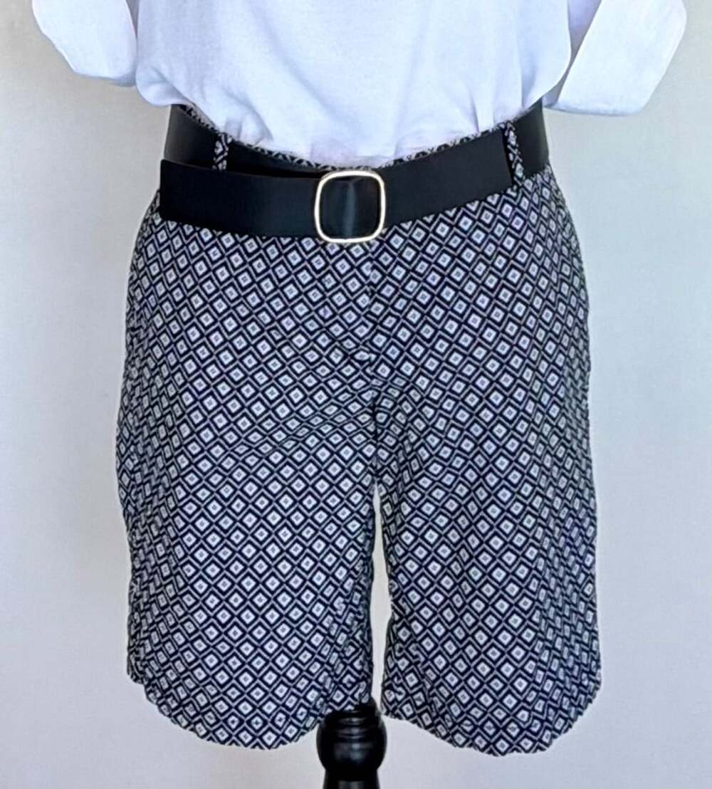 J.Crew Women’s Bermuda Shorts Black White Geometric Tile Pattern Size 4